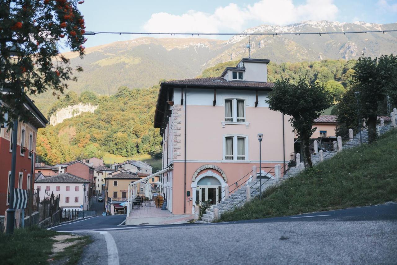 Hotel Baldo Ferrara di Monte Baldo Buitenkant foto